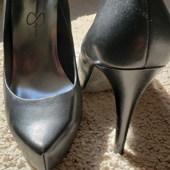 Jessica Simpson platform pumps - Picture 4 of 5